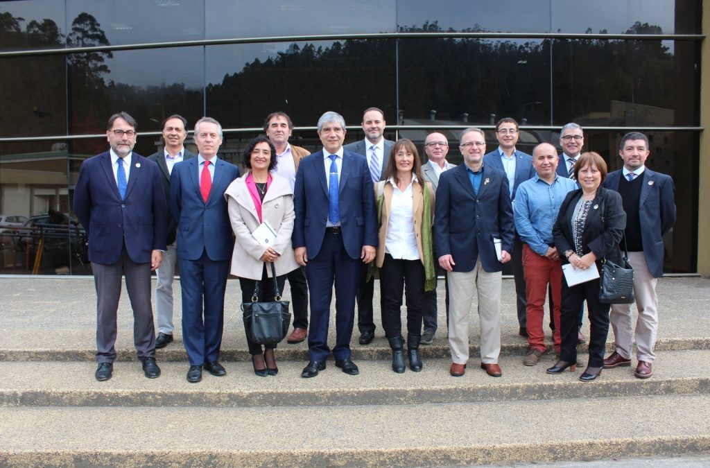 Académicos de la FCF compartieron desayuno con el Rector