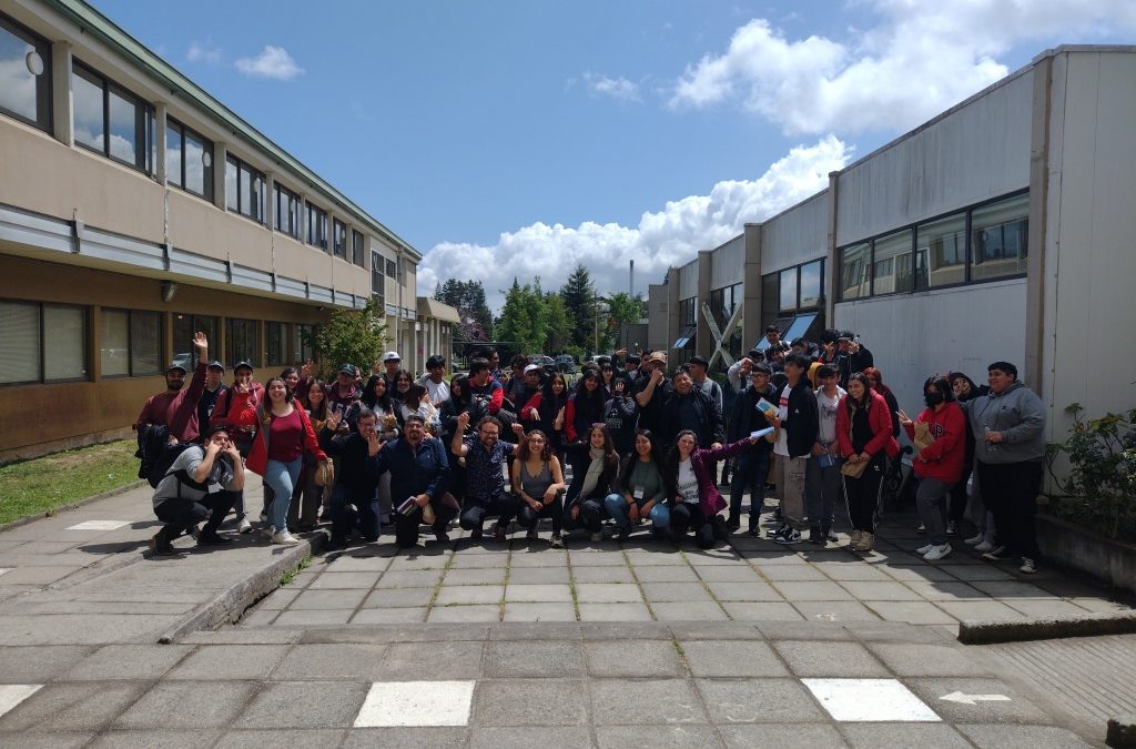 Visita de Liceos Técnicos a la Facultad de Cs. Forestales