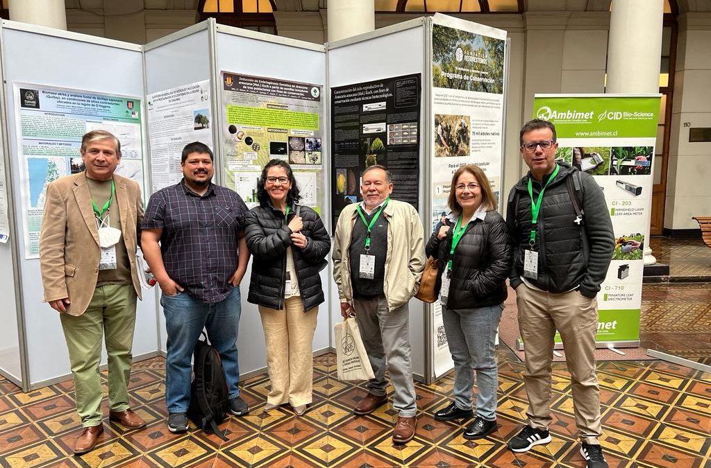 Estudiantes y académicos UdeC participaron en el VIII Congreso Forestal